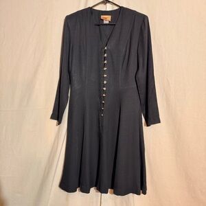 Vintage Katie // black button down long sleeves midi dress size 8 vtg
